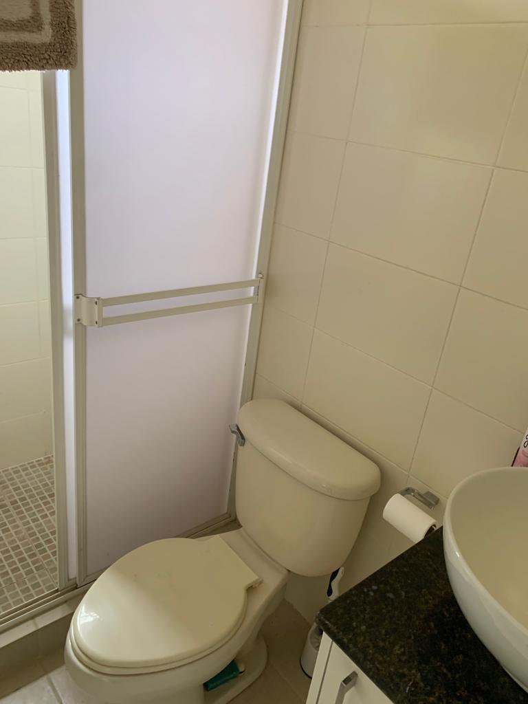 Baño de servicio