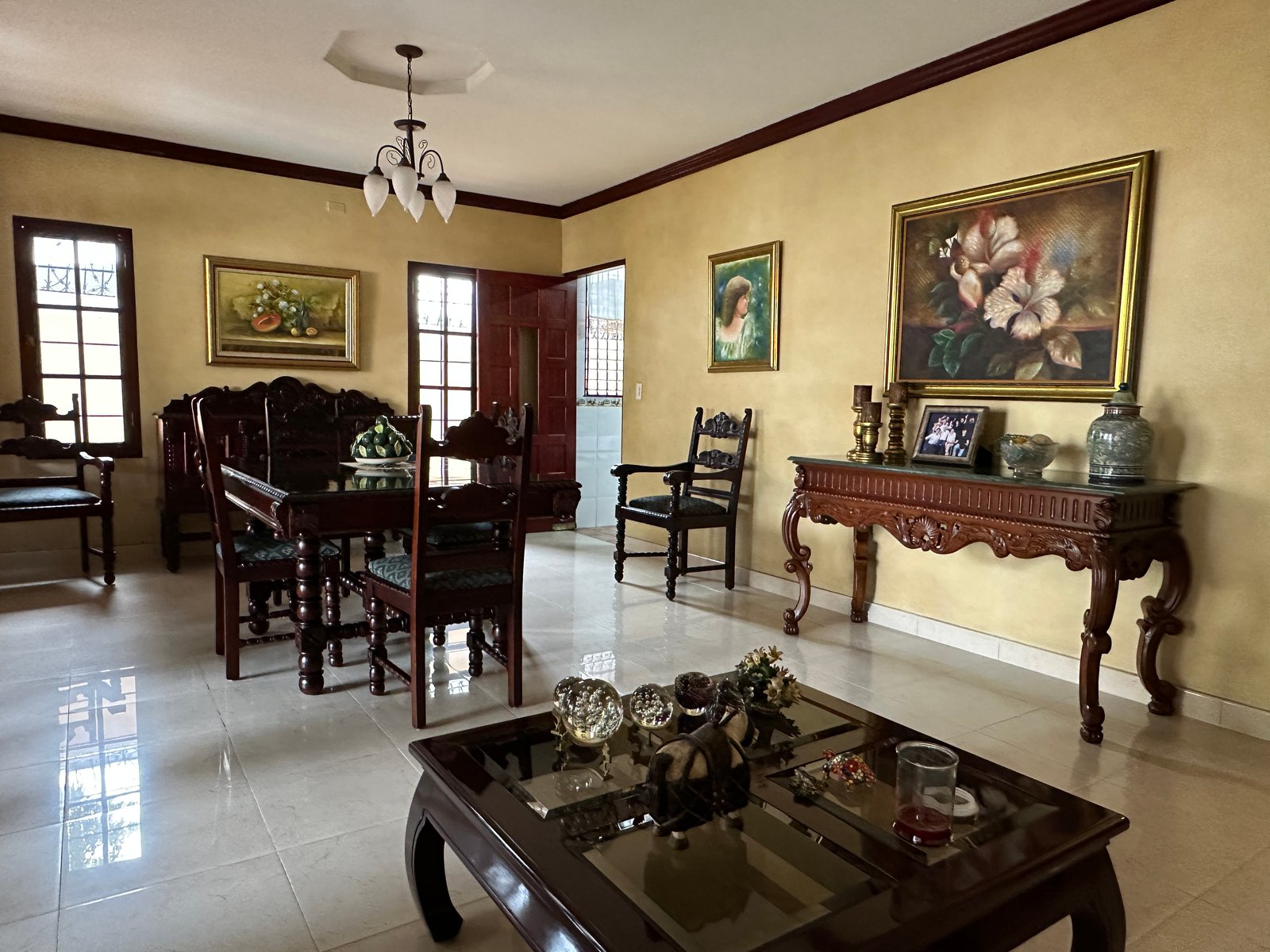 Casa en Betania — comedor formal