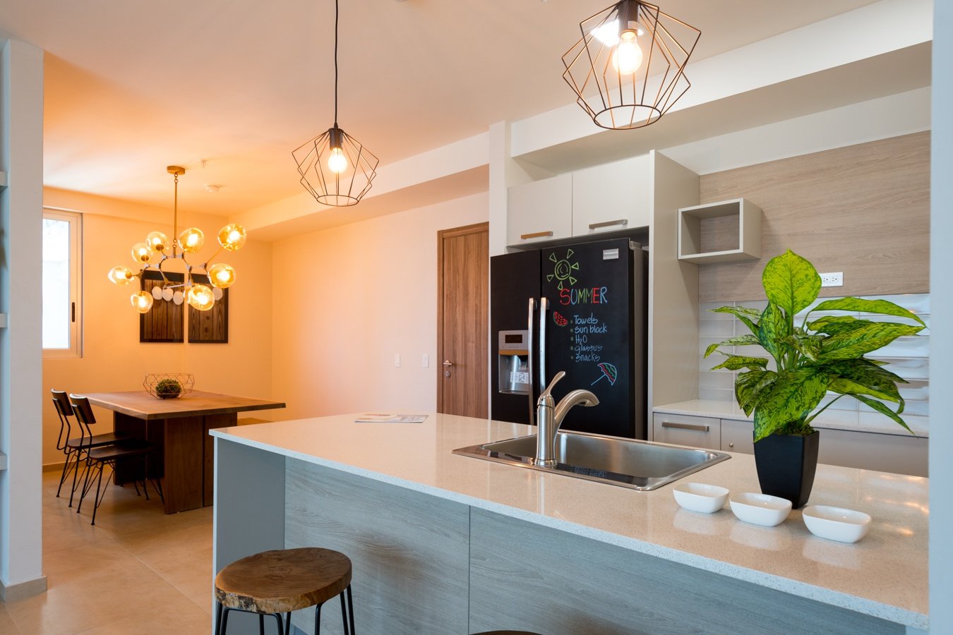 Cocina y comedor - Playa Gorgona