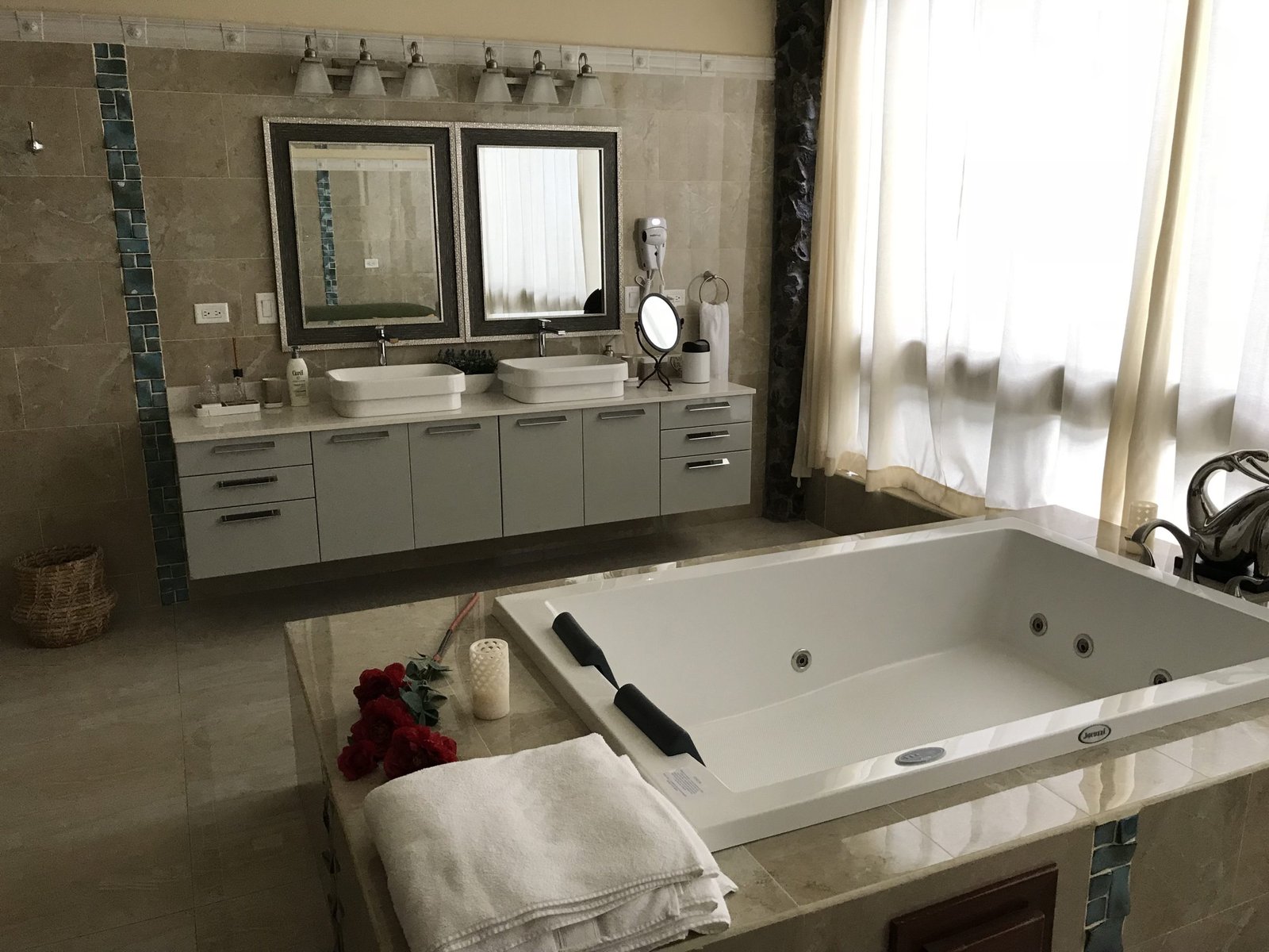 Main Bathroom