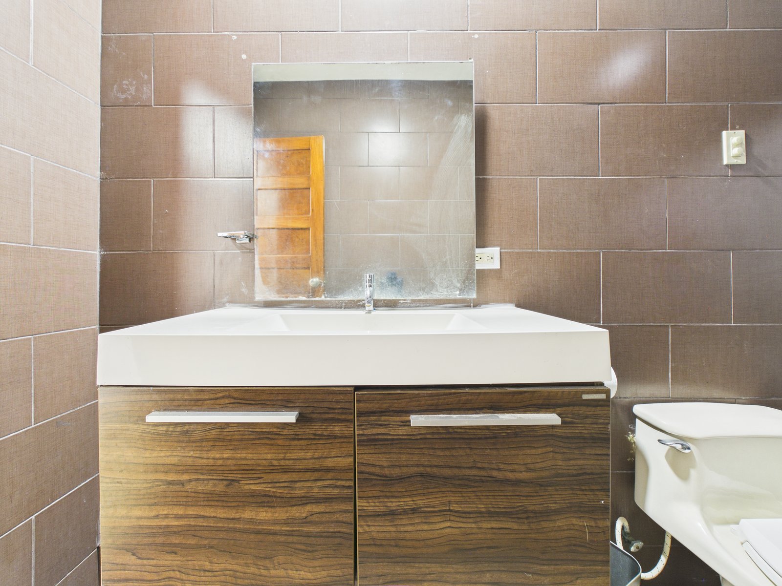 Casa en Antón — baño, tocador de madera