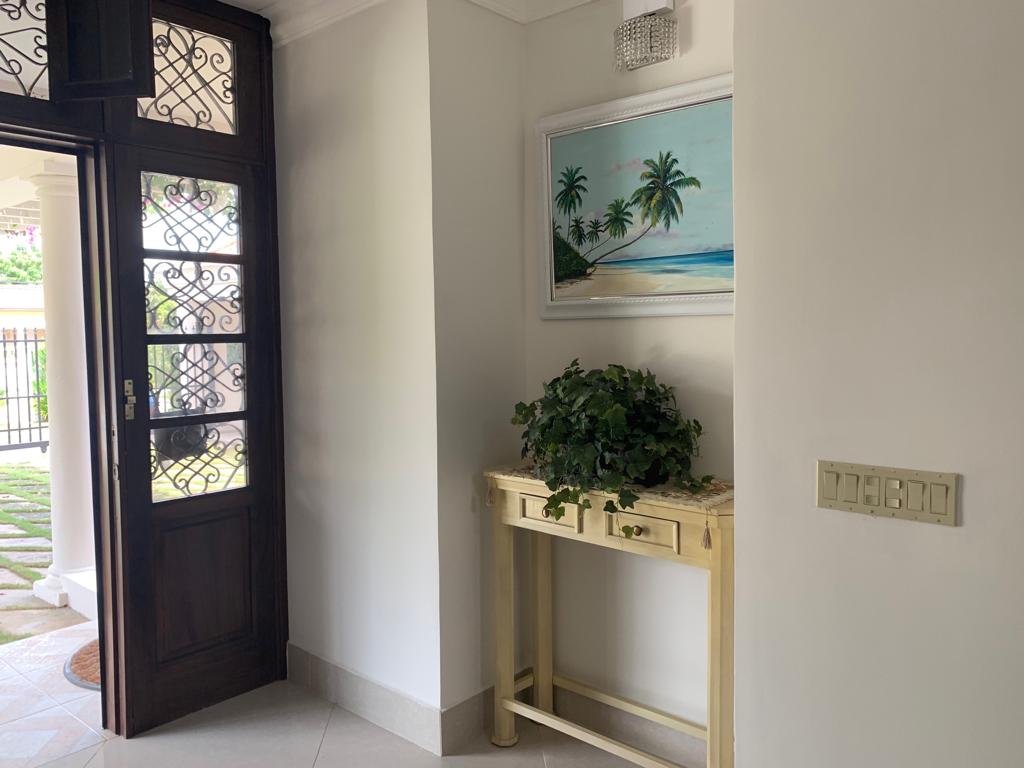 Puerta Principal