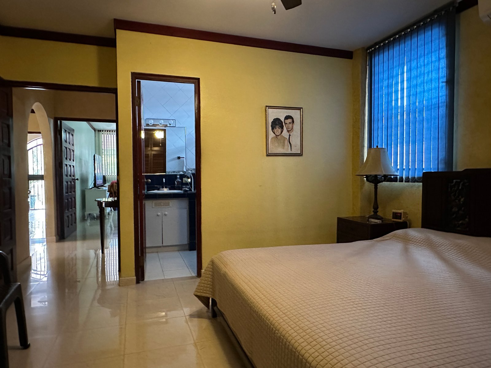 Casa en Betania — habitación con baño en suite