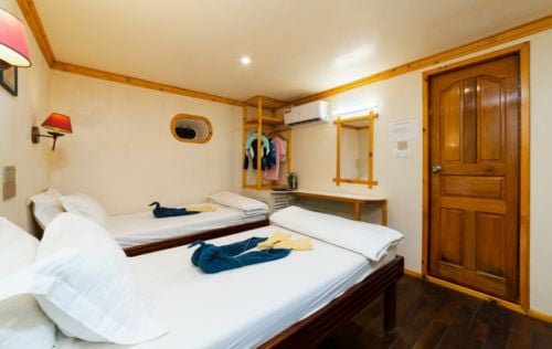 Twin cabin