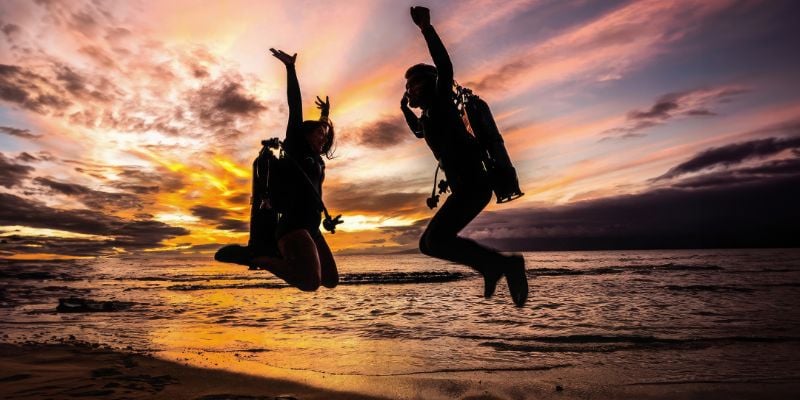 Avelo Dive System – Mobile FAQ Banner