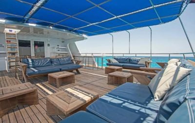 MV Blue Horizon dive deck