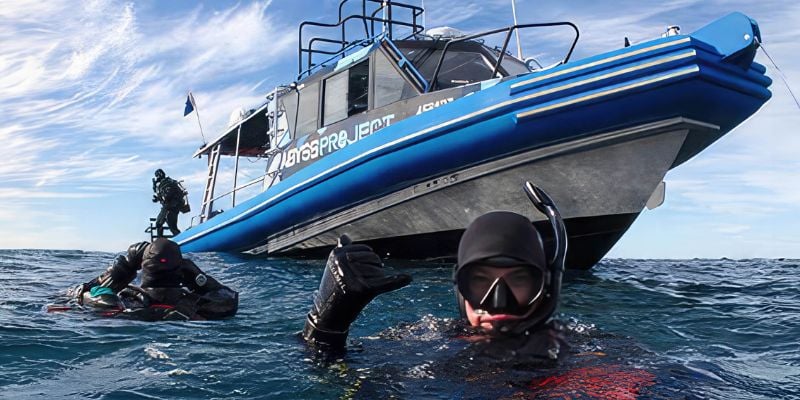 Boat Diving Sydney – FAQ Mobile Banner