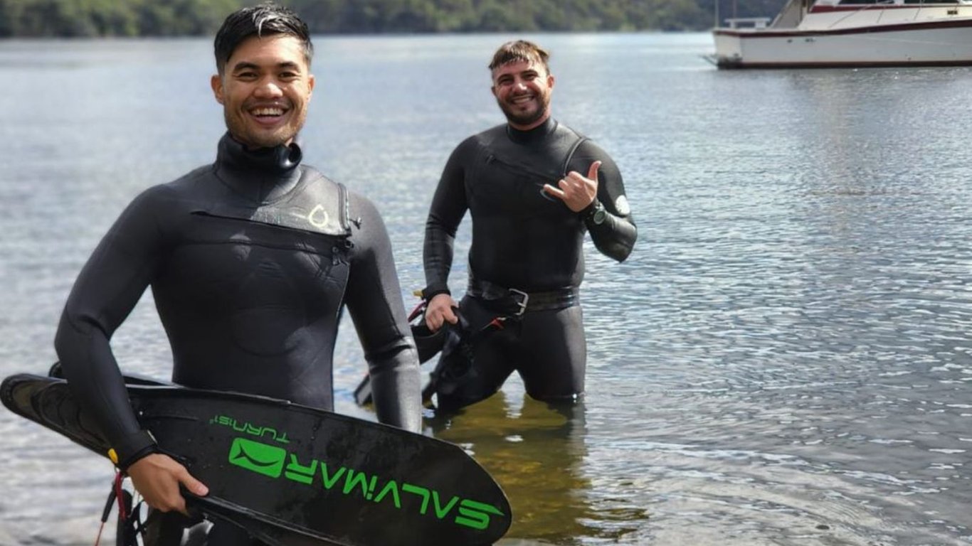 Experience Sydney’s underwater world through safe, supervised open water training
