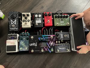 Stratus® Multi-Effects Guitar Pedal | App-Controlled | Chaos Audio