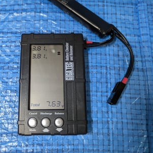 リポバッテリー専用充電器&チェッカー&セーフティバッグ 必需品3 リポバッテリー専用充電器&チェッカー&セーフティバッグ 必需品3