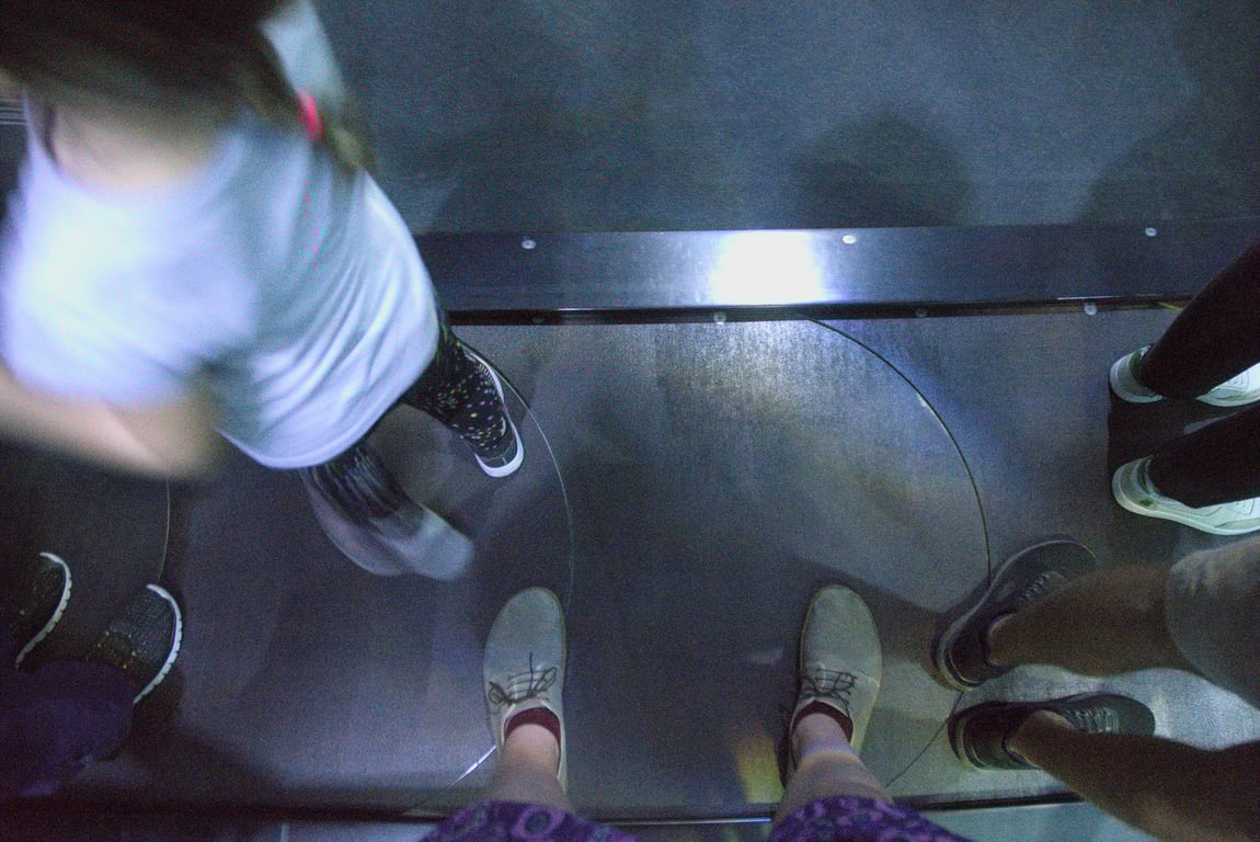 A human conveyor belt