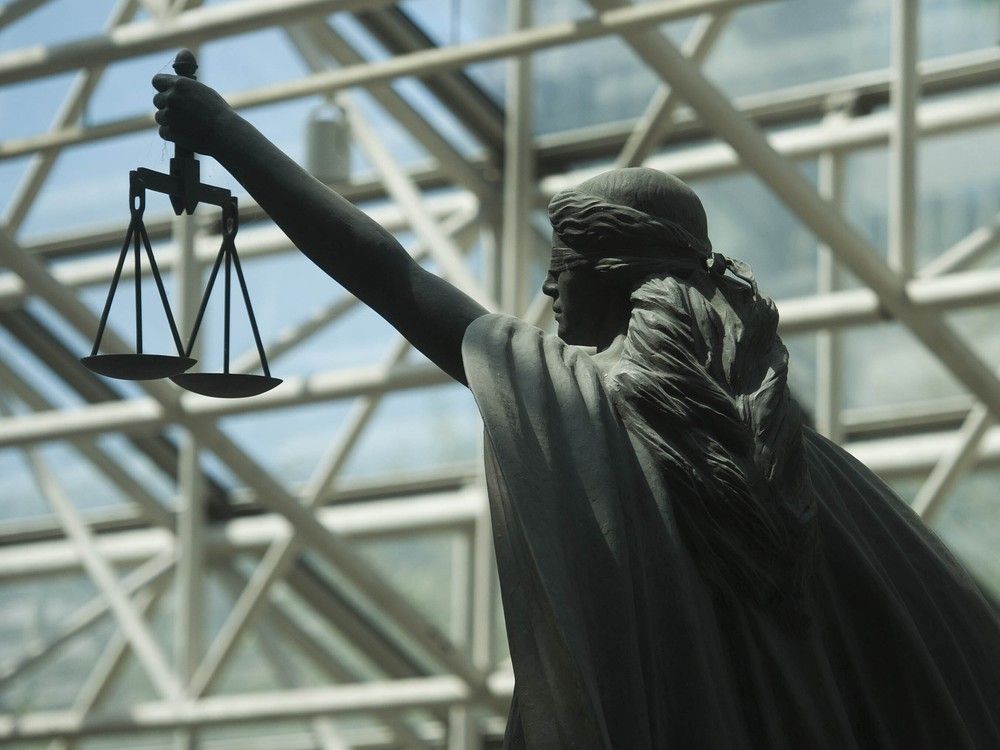 温哥华律师王伯顿因职业不当行为被暂停执业四个月