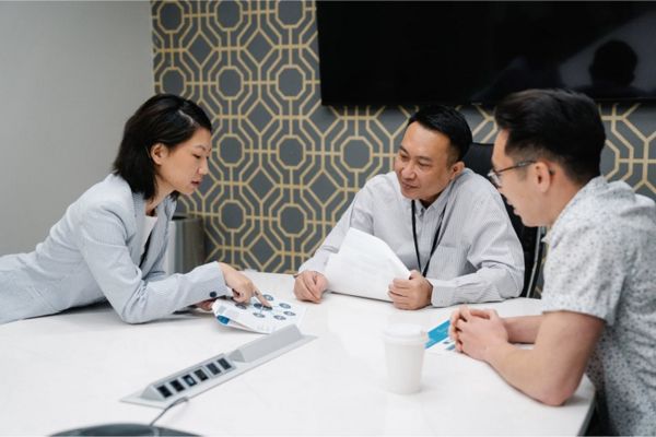 Nghiên cứu giá tiền thị trường