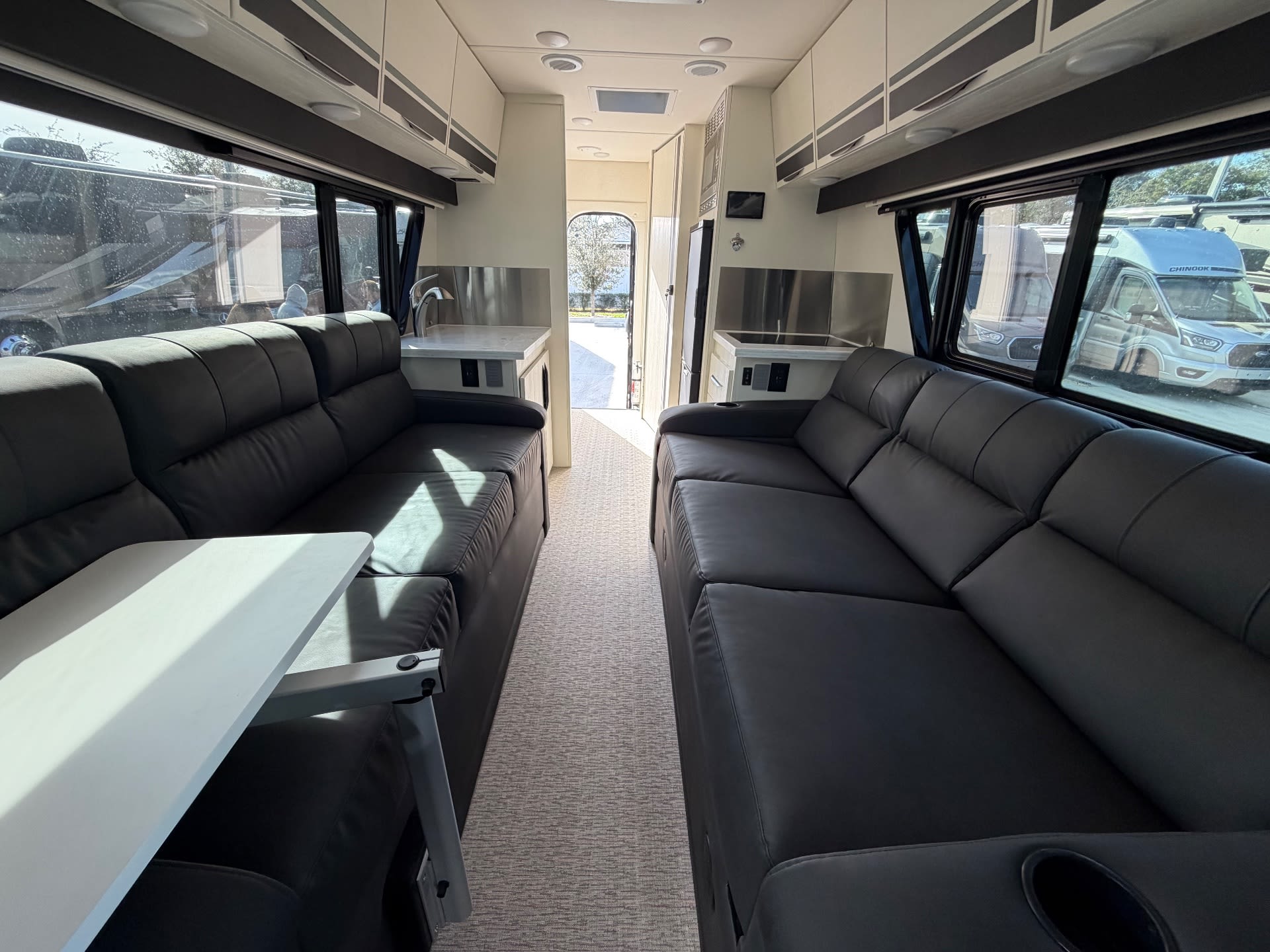 2026 Chinook Summit SS - Interior view 3