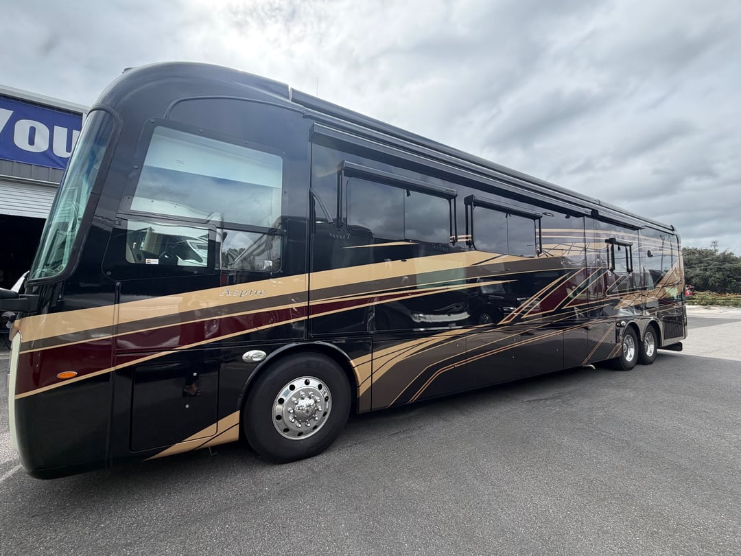 2022 Entegra Coach Aspire 44W, Exterior photo 2