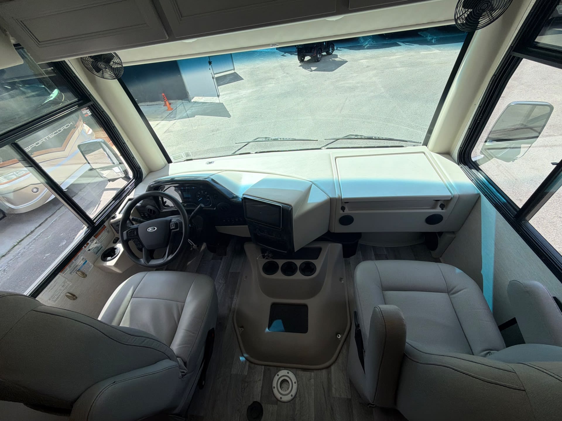 2025 Thor Motor Coach Outlaw 38KB - Interior view