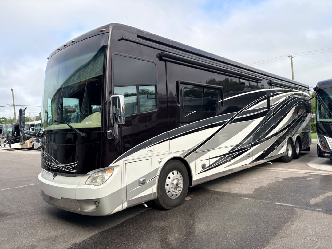 2017 Tiffin Allegro Bus 45 OPP, Exterior photo 3