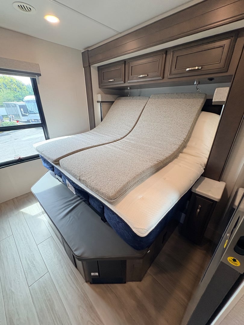 2025 Entegra Coach Accolade XL 37L, Bedroom photo 3