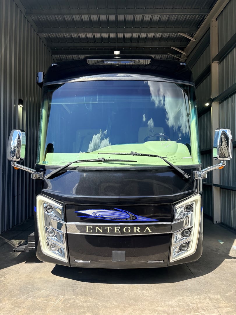 2017 Entegra Coach Cornerstone 45B, Exterior photo 6