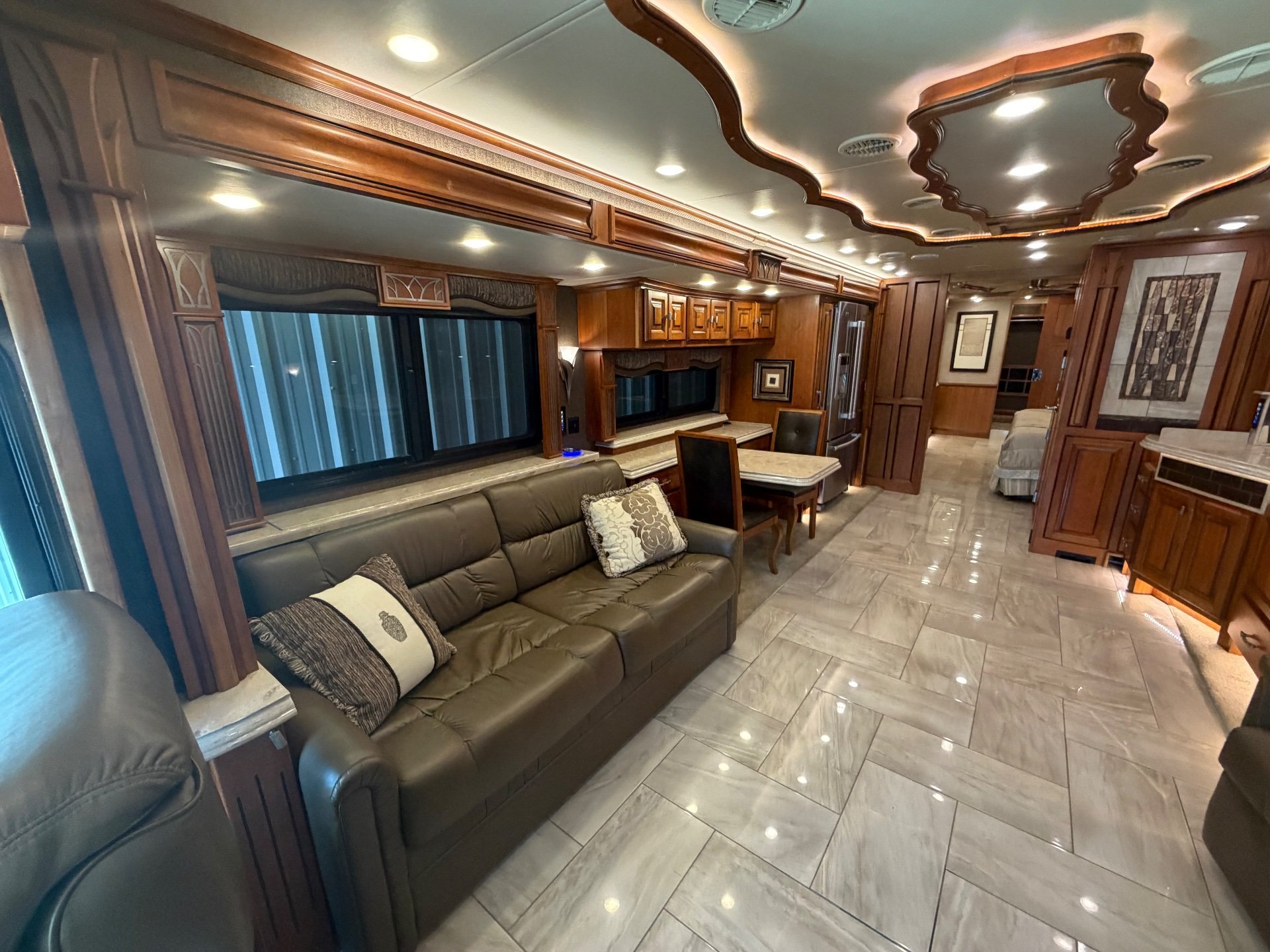 2017 Tiffin Allegro Bus 45 OPP - Interior view 3
