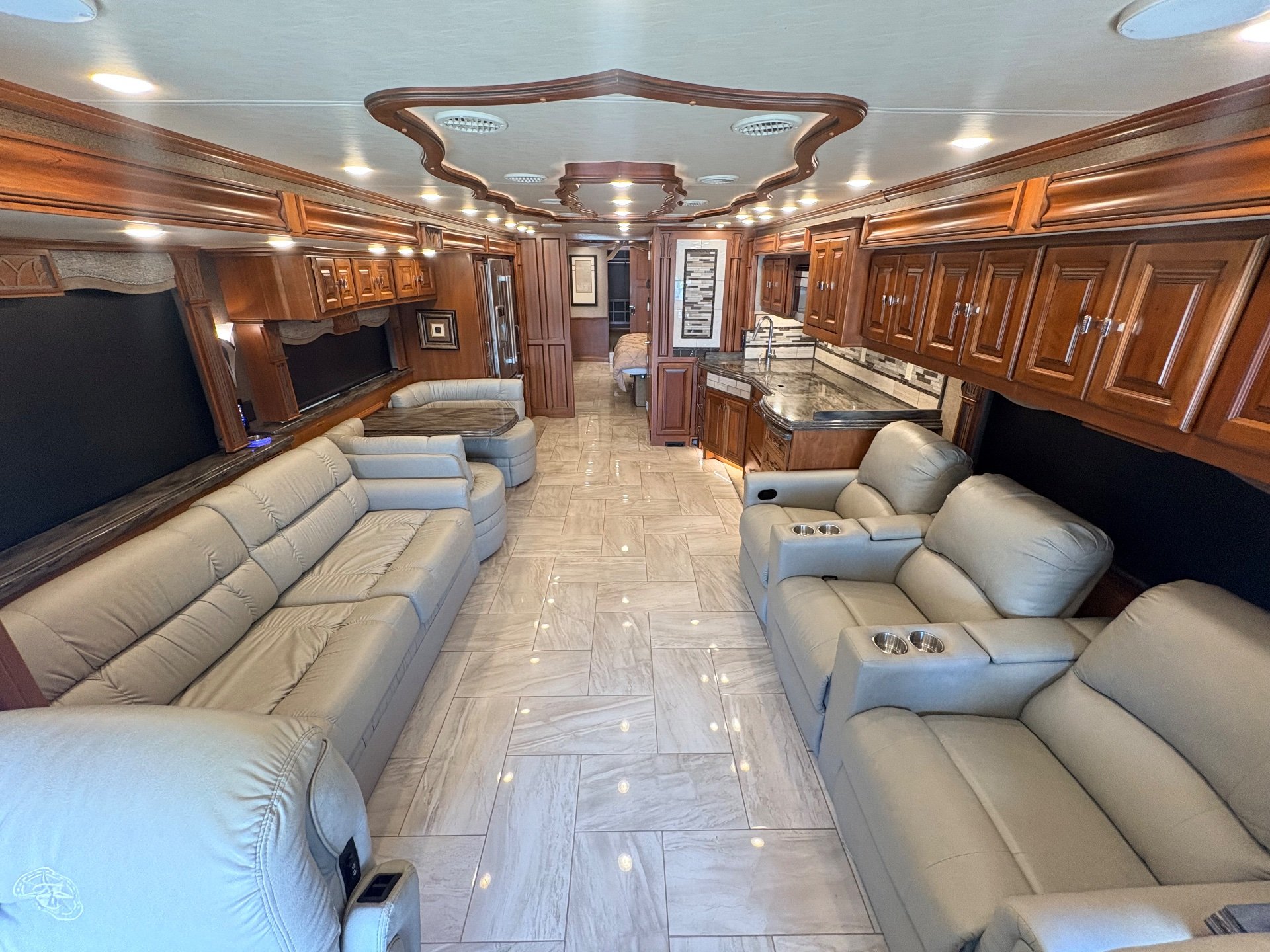 2017 Tiffin Allegro Bus 45 OPP - Interior view