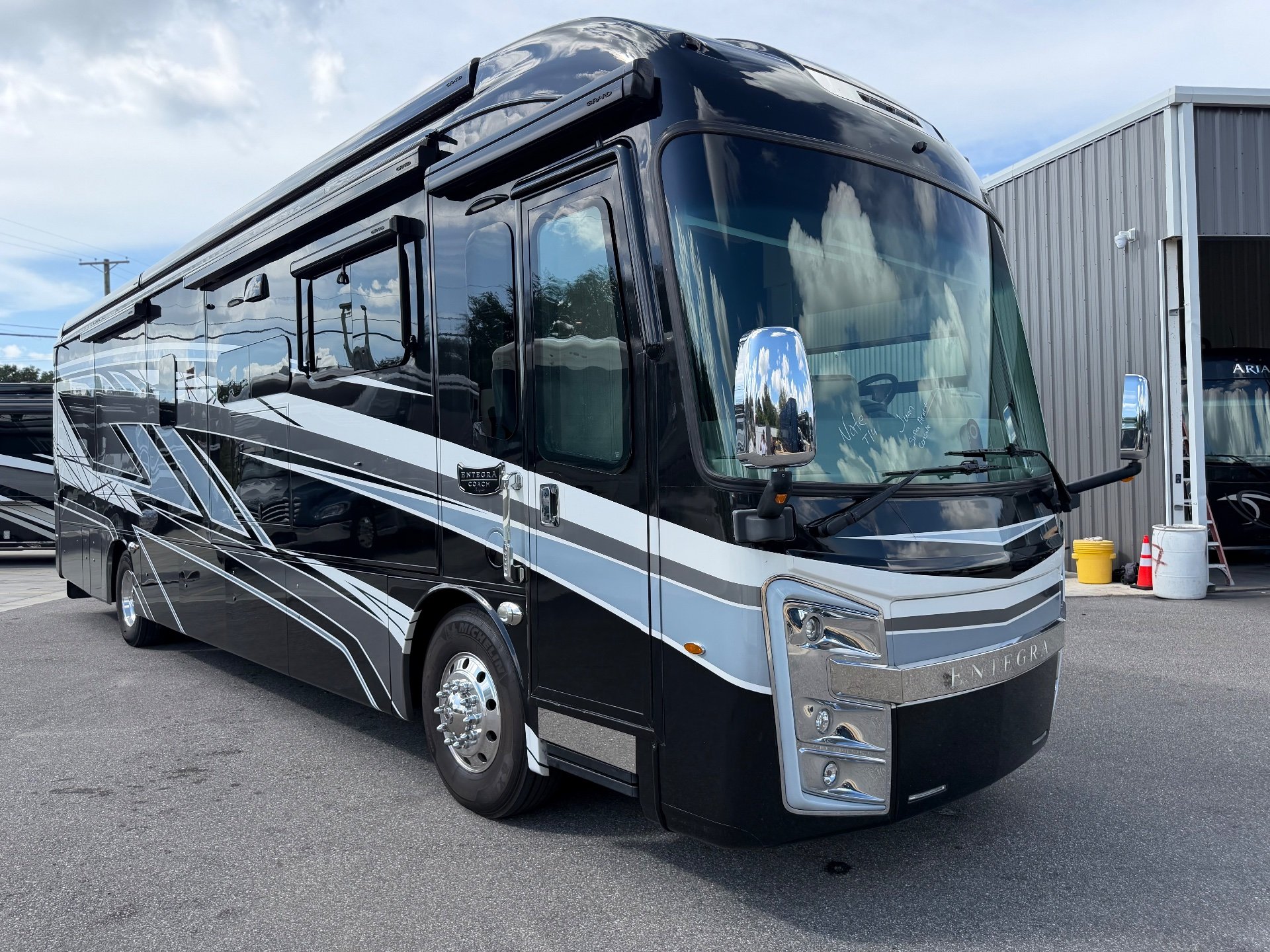2023 Entegra Coach Aspire 40P - Exterior view