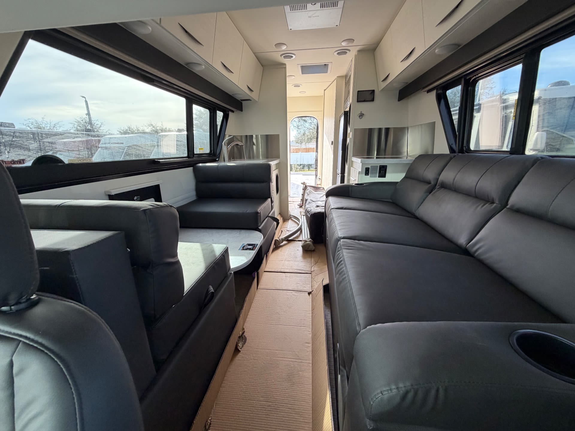 2026 Chinook Maverick SS - Interior view 3