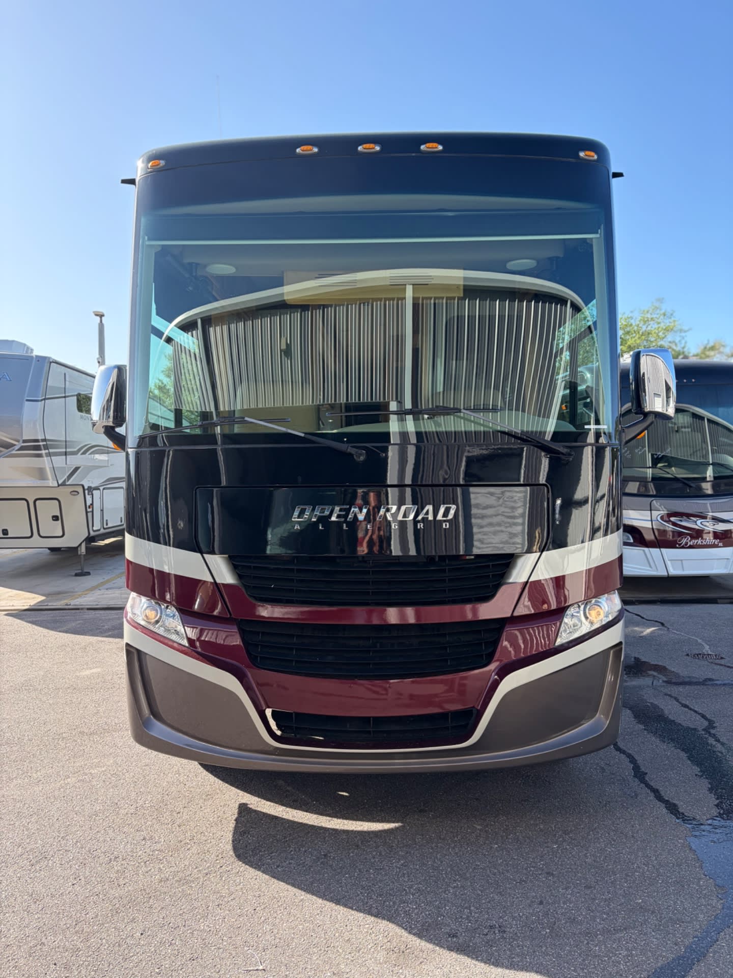2021 Tiffin Open Road Allegro 34 PA - Exterior view 2