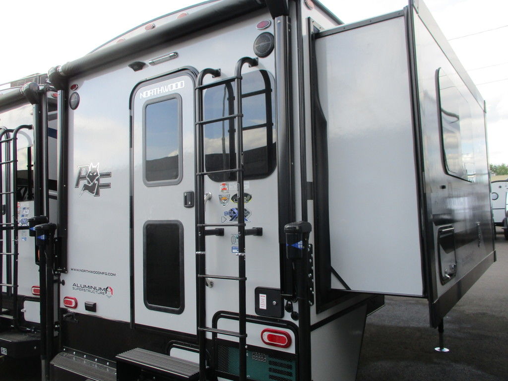 2025 Northwood Arctic Fox Camper 990 - Photo 2