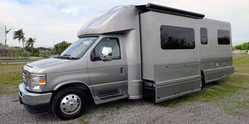 Coach House Platinum IV 272 FS exterior
