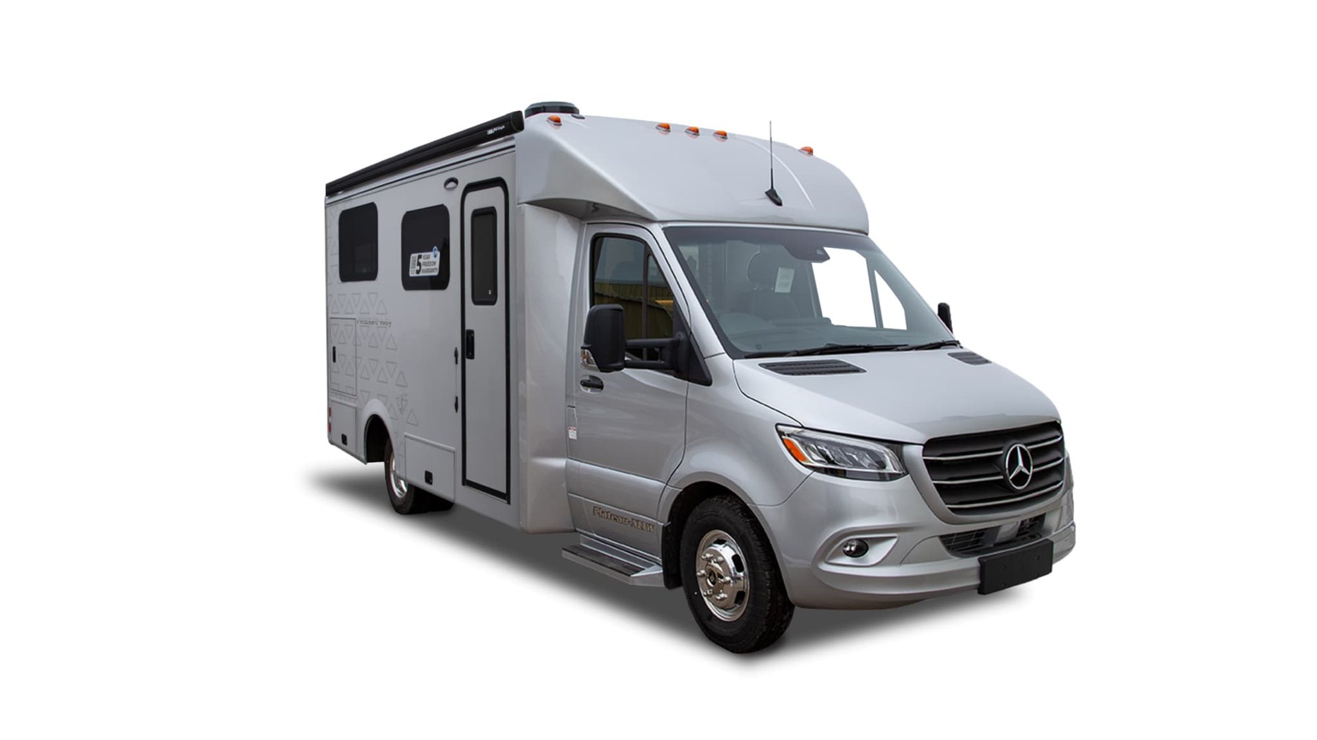 Pleasure-Way Plateau XLTW BASE exterior