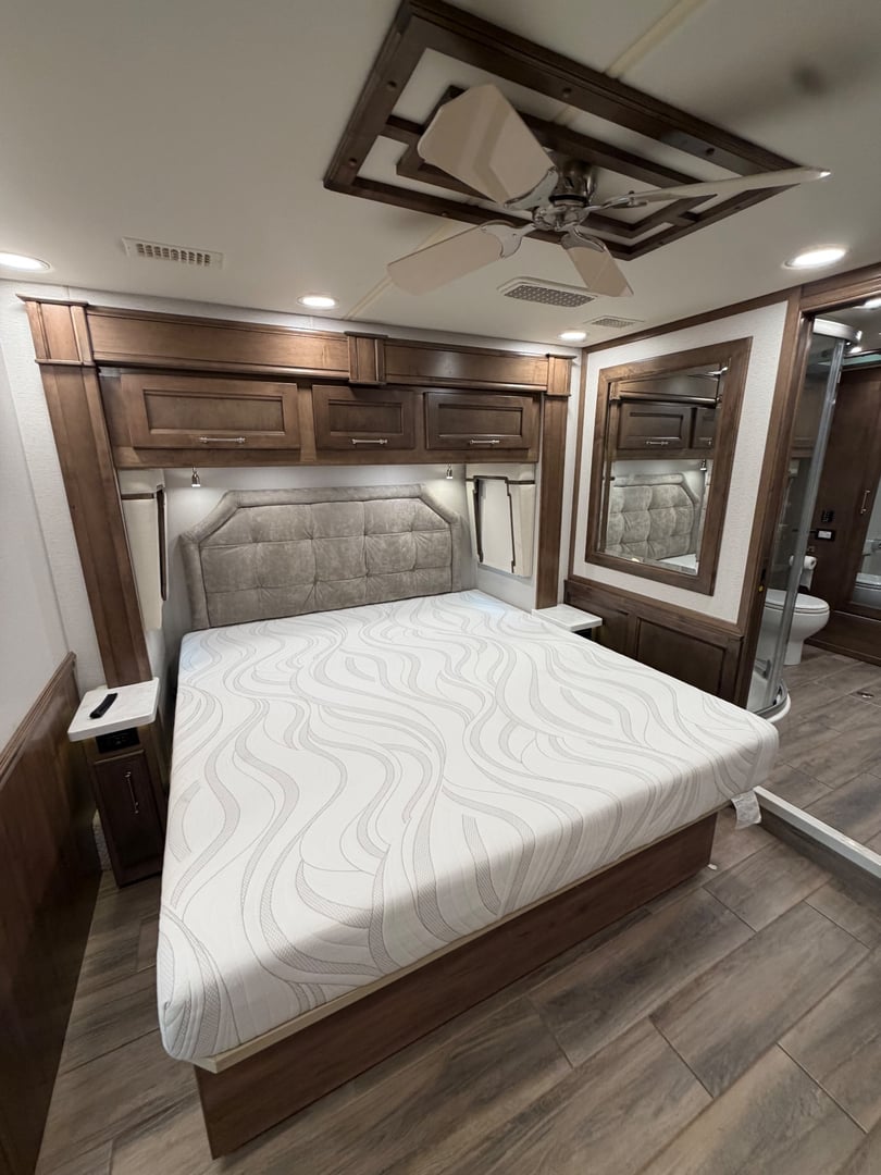 2022 Entegra Coach Aspire 44W, Bedroom photo 2