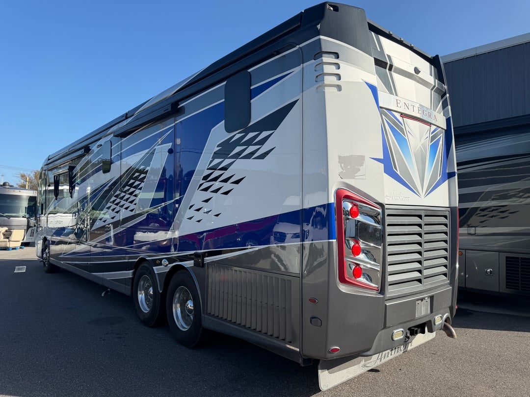 2023 Entegra Coach Anthem 44B, Exterior photo 3