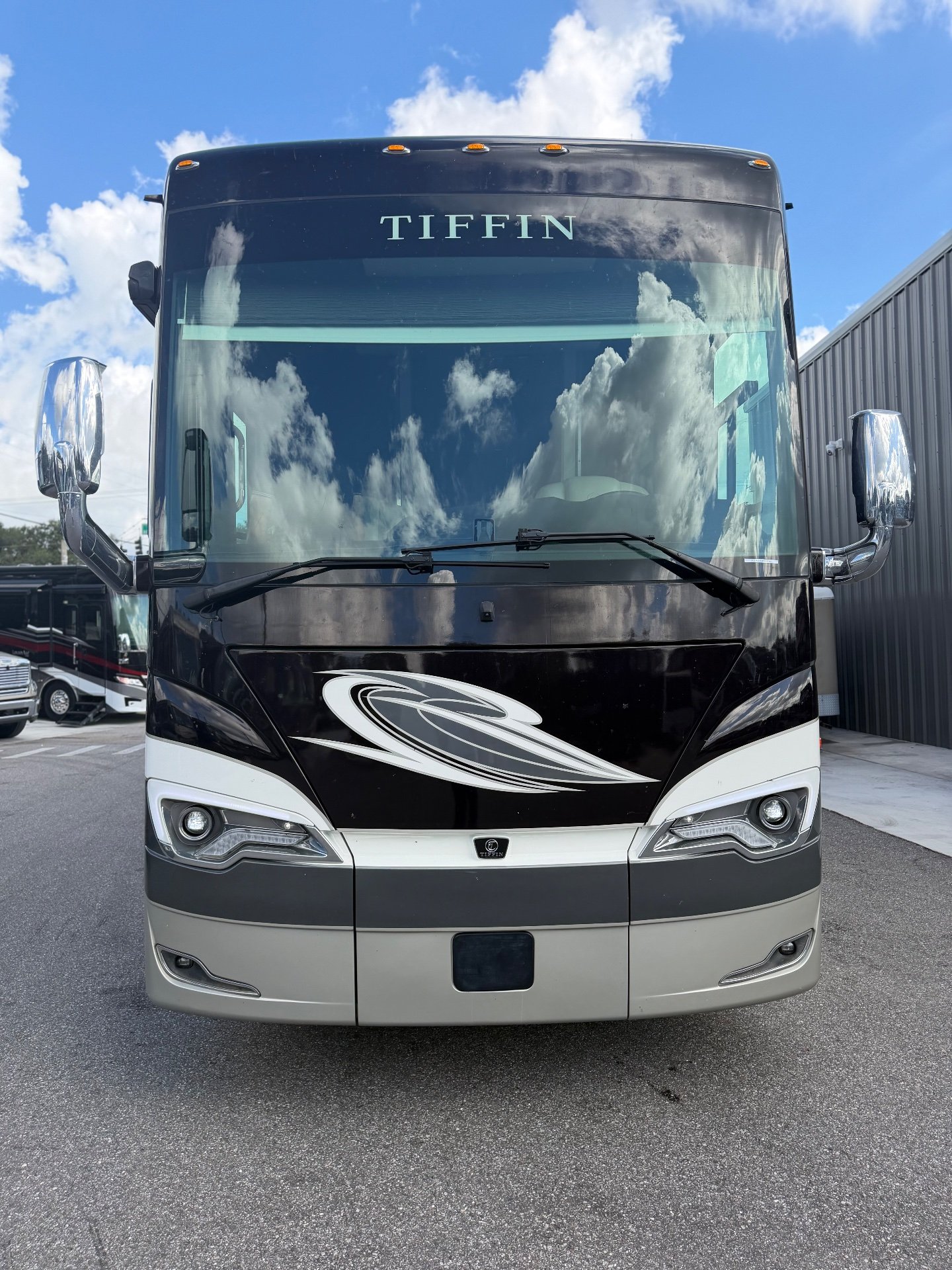 2022 Tiffin Allegro Bus 45 OPP - Exterior view 2