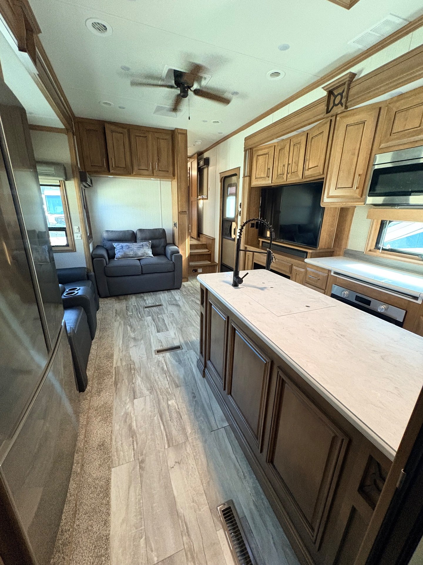 2022 DRV Full House MX450 - Interior view 2