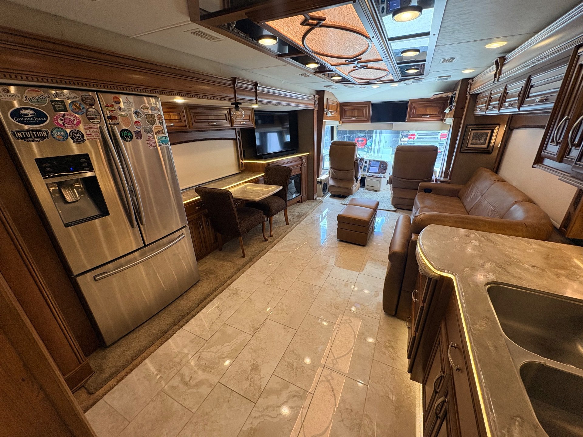 2017 Entegra Coach Insignia 44B - Interior view 3