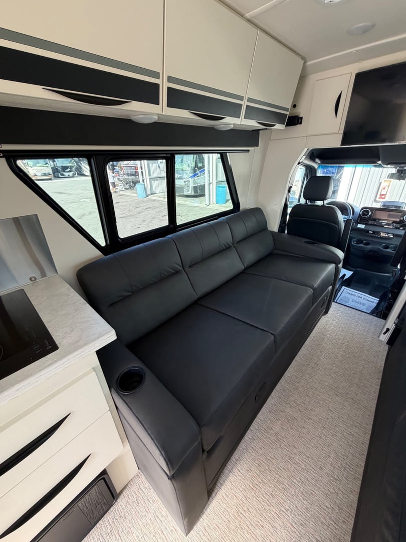 2026 Chinook RV Summit DS, Living area photo 3