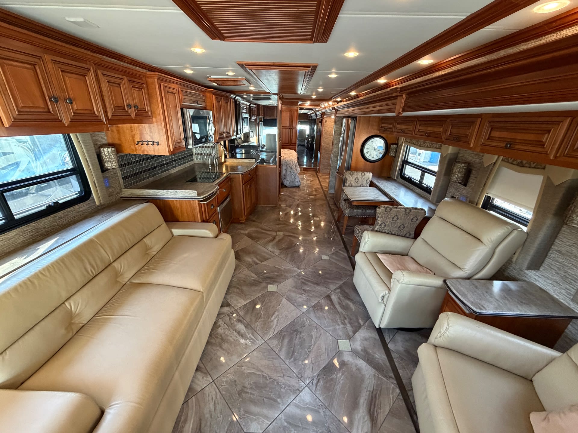 2016 Newmar Dutch Star 4369 - Interior view