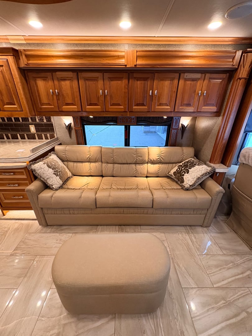 2017 Tiffin Allegro Bus 45 OPP, Interior photo 2