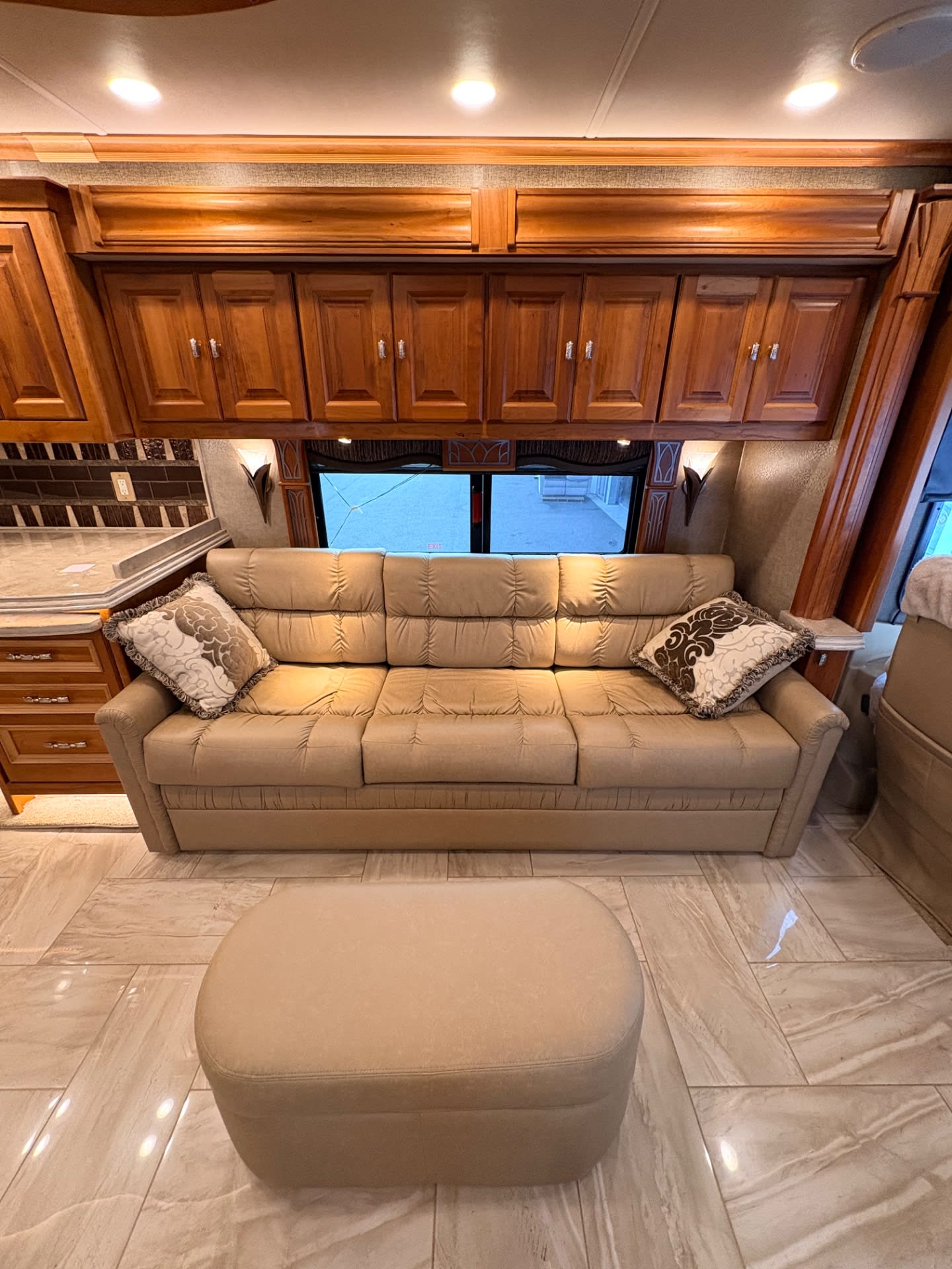 2017 Tiffin Allegro Bus 45 OPP - Interior view 2