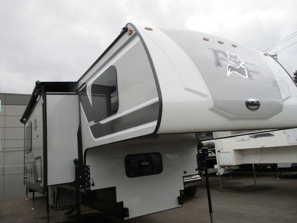 2026 Northwood Arctic Fox Camper 1140 - Photo 4