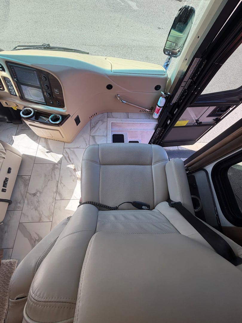 2022 Entegra Coach Cornerstone 45B, Cockpit photo 2