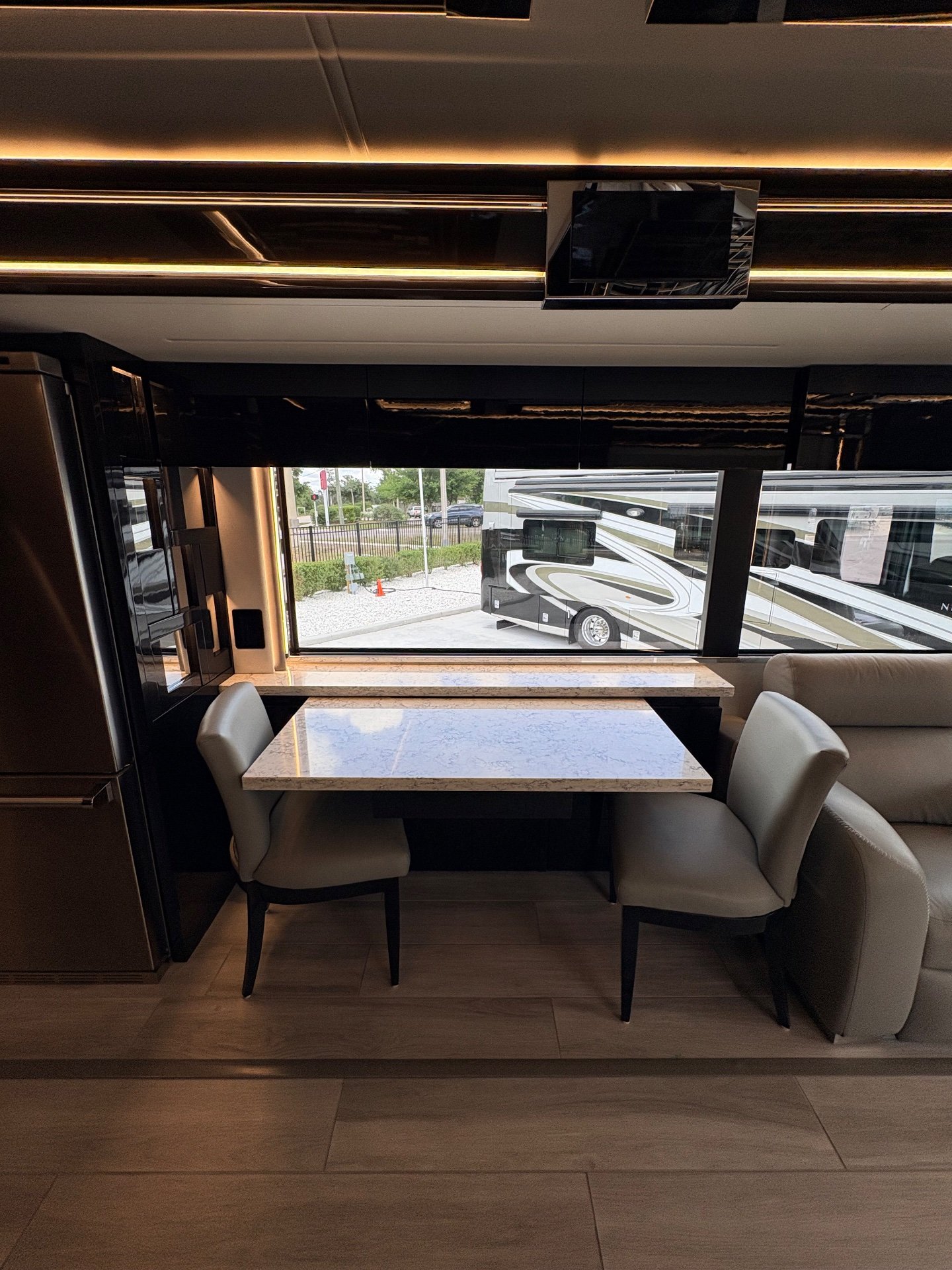 2024 Newmar King Aire 4531 - Interior view 3