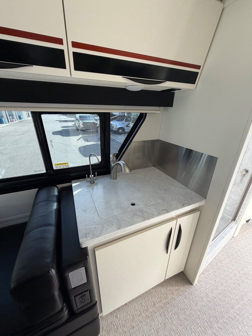 2026 Chinook RV Summit SS, Kitchen photo 2
