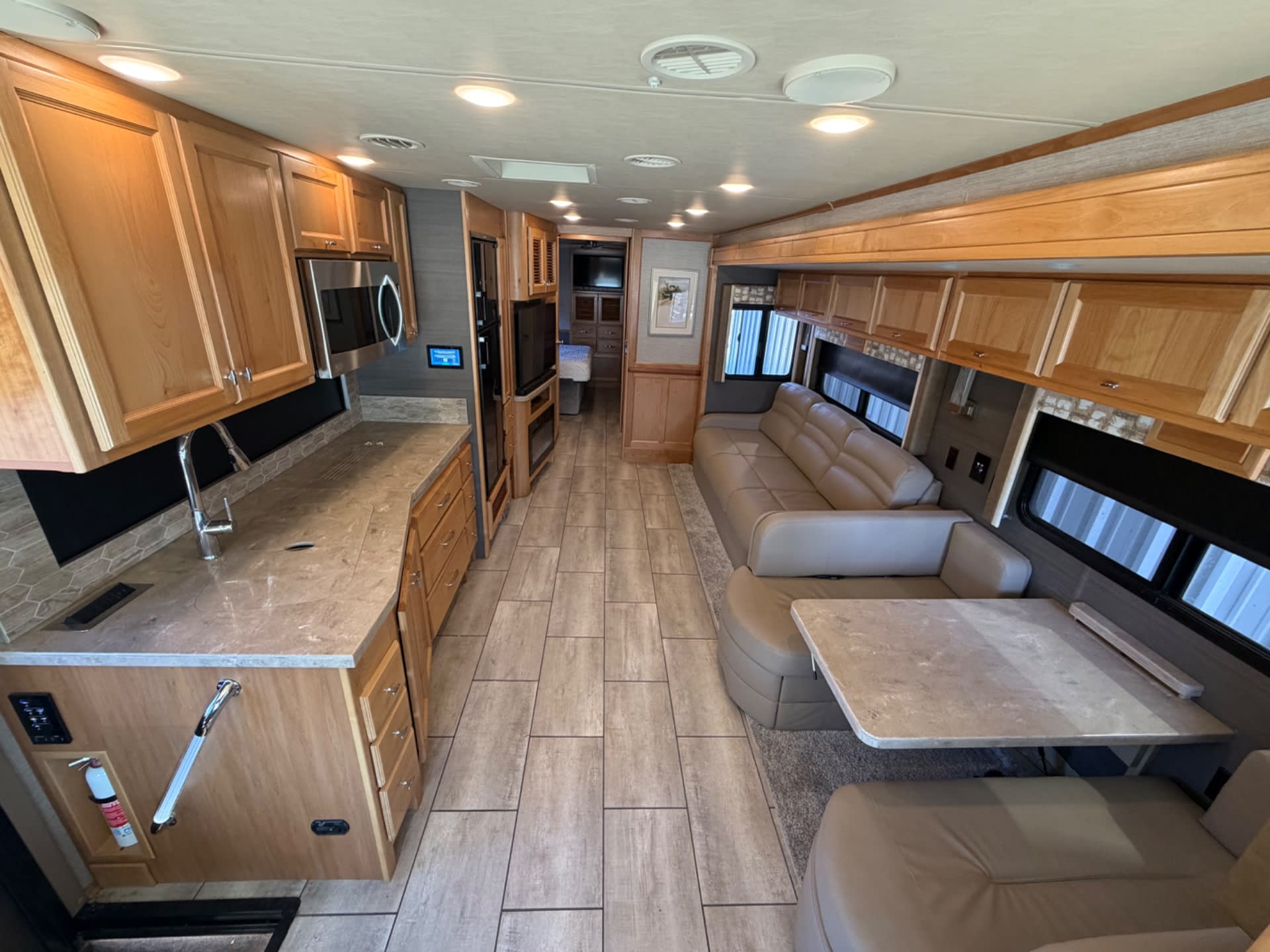 2022 Tiffin Open Road Allegro 34 PA - Interior view 3