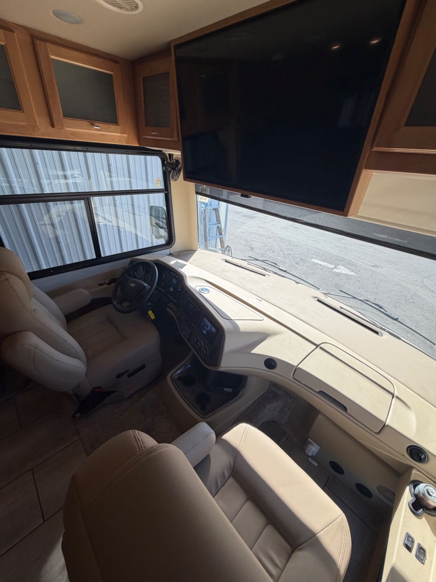 2022 Tiffin Open Road Allegro 34 PA - Interior view