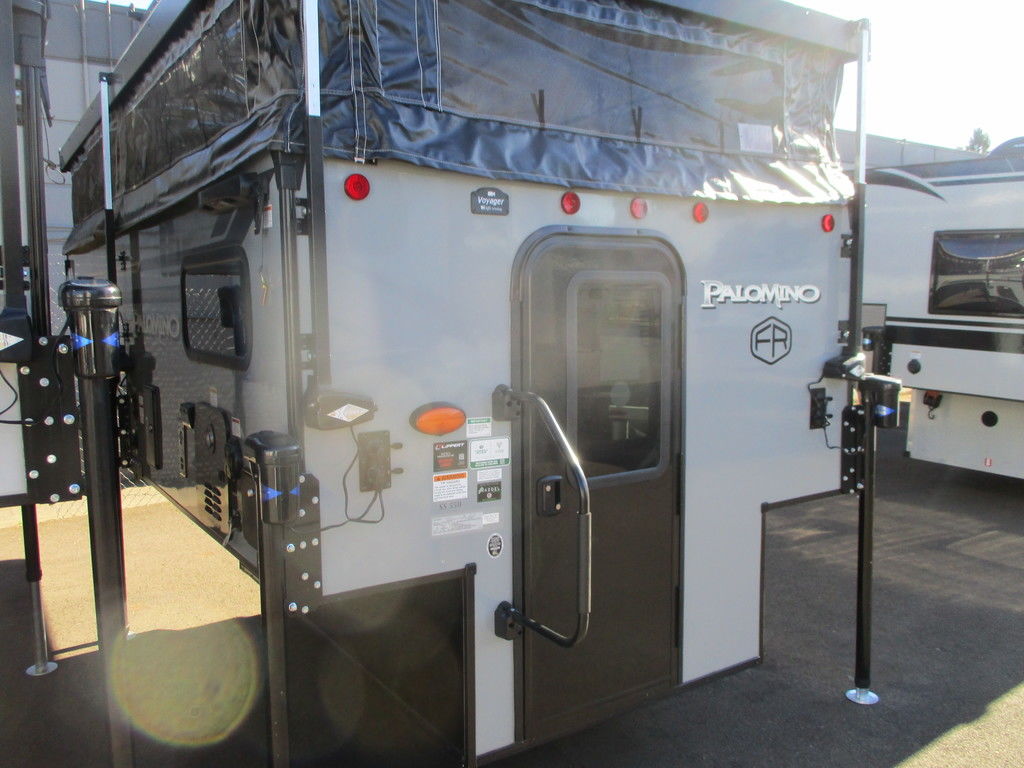 2026 Palomino Backpack Truck Camper SS-550 - Photo 4