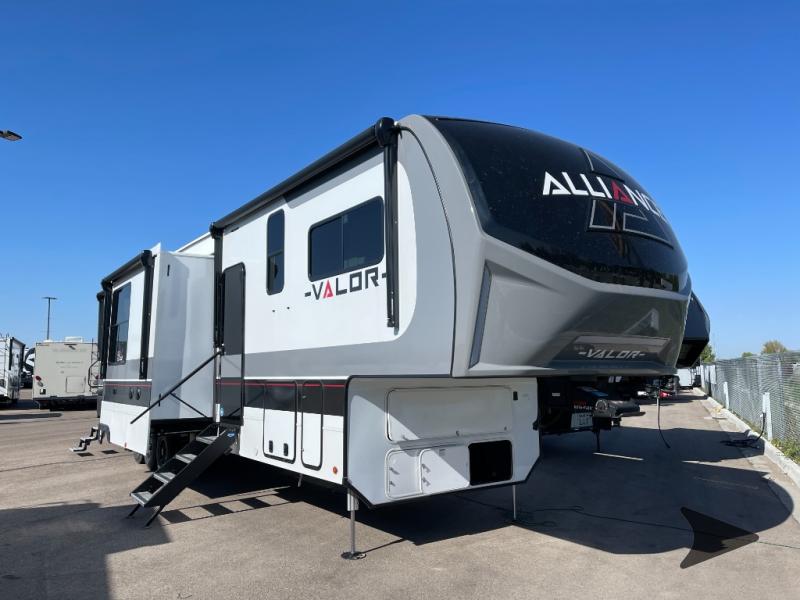 2026 Alliance RV Valor 44V14 - Photo 4