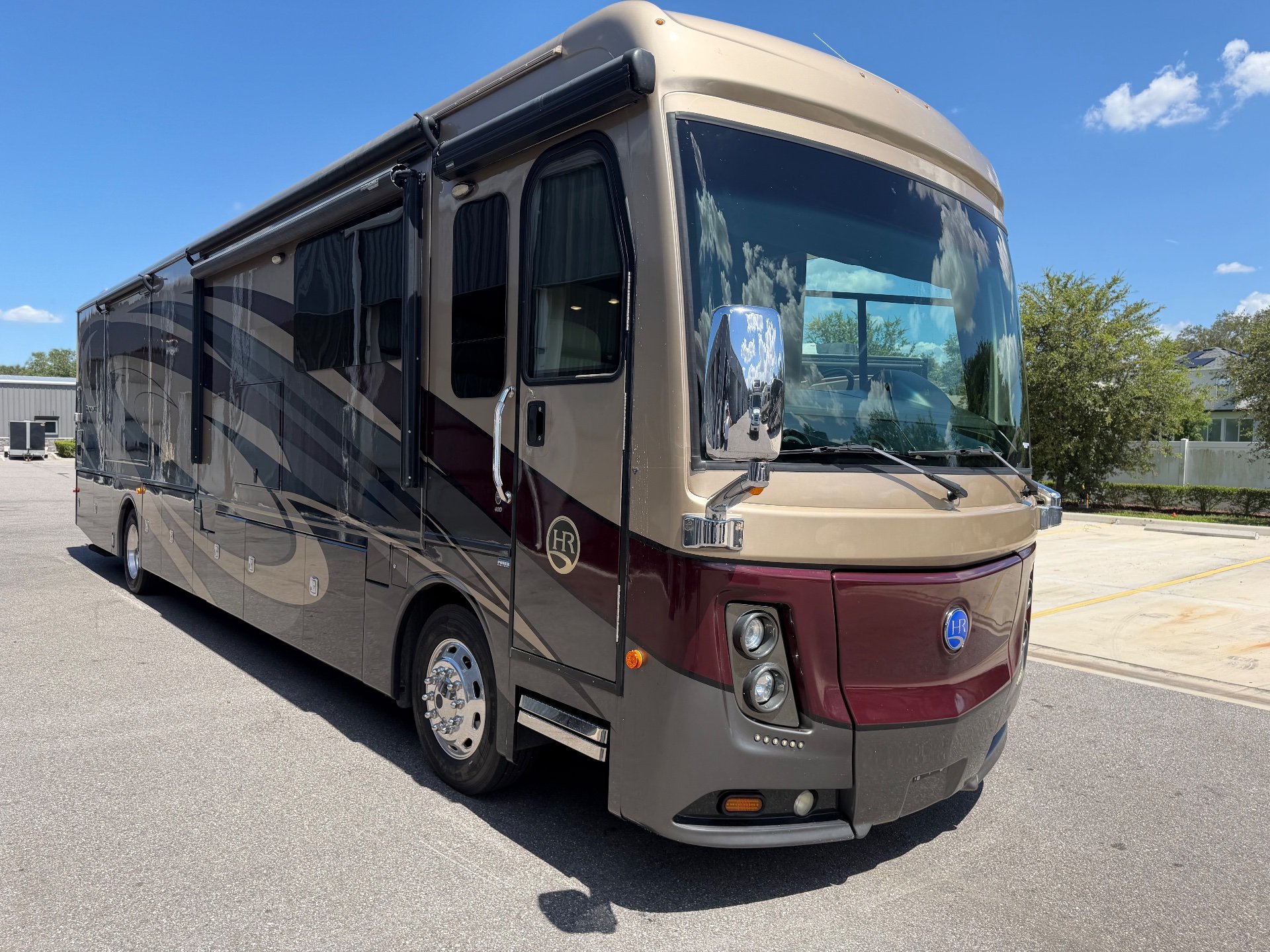 2018 Holiday Rambler Endeavor 40D - Exterior view