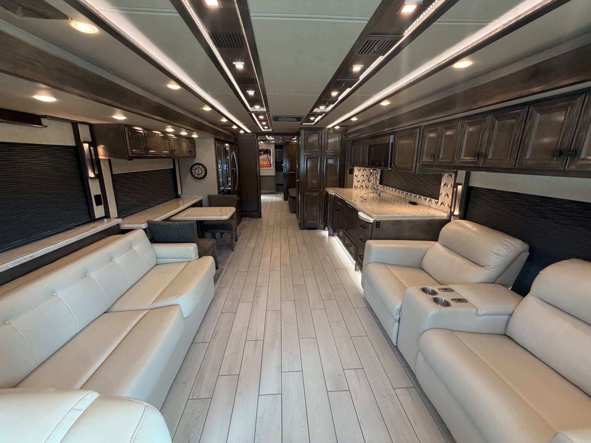 2022 Tiffin Allegro Bus 45 OPP - Interior view
